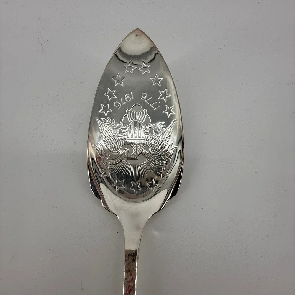 1881 Rogers Oneida Silverplate Bicentennial Serving Spoon‎ 1776-1976 Hammered 9